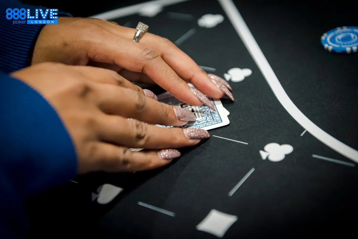 Jocuri cash vs turnee de poker - Pariurile in blinduri