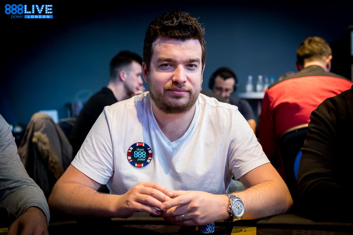 Consecvența este cheia pentru dezvoltarea unei Fețe de poker