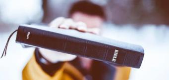 Ce spune biblia despre poker?