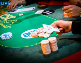 Detalii despre cariera de jucător profesionist de poker