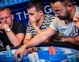 Ce înseamnă Slow Rolling în poker?