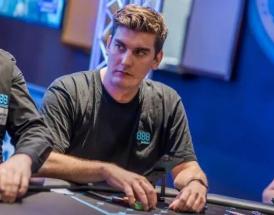 Tactici versus strategie in poker