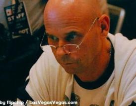 Guy Laliberté jucător de poker pe mize mari și filantrop