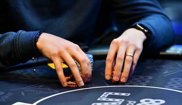 5 sfaturi esențiale pentru 5-Card Stud Poker