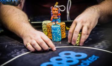 16 sfaturi esențiale privind pariurile la poker, care te vor ajută să-ți îmbunătățești jocul în toate etapele!