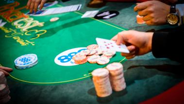 Detalii despre cariera de jucător profesionist de poker